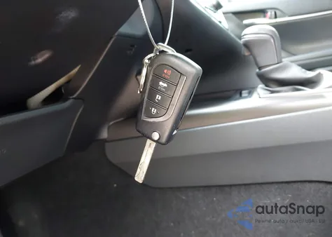 2022 Toyota Camry Se z USA, uszkodzony, nr VIN 4T1G11AK0NU701232